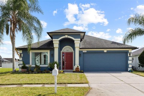 Villa ou maison à vendre à Land O' Lakes, Floride: 4 chambres, 191.75 m2 № 2411700 - photo 4