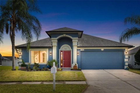Villa ou maison à Land O' Lakes, Floride 4 chambres, 191.75 m2 № 2411700