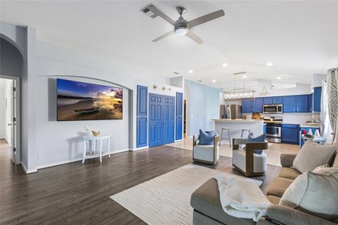 Villa ou maison à vendre à Land O' Lakes, Floride: 4 chambres, 191.75 m2 № 2411700 - photo 24