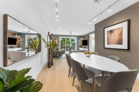 Condo in Fort Lauderdale, Florida, 3 bedrooms  № 2426652 - photo 4