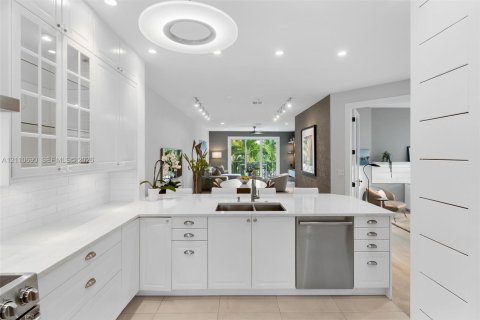 Condo in Fort Lauderdale, Florida, 3 bedrooms  № 2426652 - photo 9