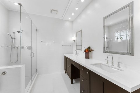 Condo in Fort Lauderdale, Florida, 3 bedrooms  № 2426652 - photo 21