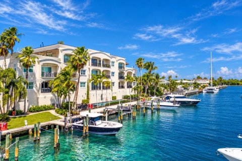 Condo in Fort Lauderdale, Florida, 3 bedrooms  № 2426652