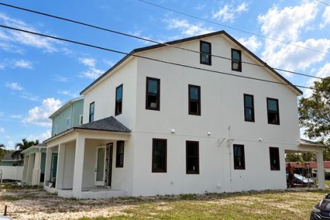 Duplex à vendre à Saint Petersburg, Floride: 3 chambres, 190.17 m2 № 2380494 - photo 4