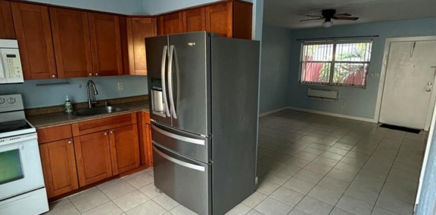 Appartement à Fort Lauderdale, Floride 1 chambre, 139.45 m2 № 2439262