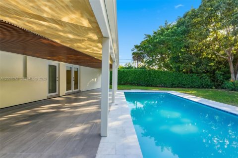 Villa ou maison à vendre à Pinecrest, Floride: 4 chambres № 2068917 - photo 18