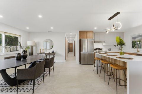 Villa ou maison à vendre à Pinecrest, Floride: 4 chambres № 2068917 - photo 4