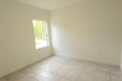 Villa ou maison à louer à Ocala, Floride: 4 chambres, 146.79 m2 № 2418638 - photo 7