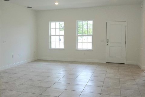 Villa ou maison à louer à Ocala, Floride: 4 chambres, 146.79 m2 № 2418638 - photo 3