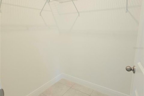Villa ou maison à louer à Ocala, Floride: 4 chambres, 146.79 m2 № 2418638 - photo 11
