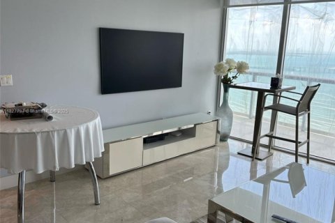 Купить кондоминиум в Майами, Флорида 2 спальни, 116.59м2, № 1799110 - фото 4