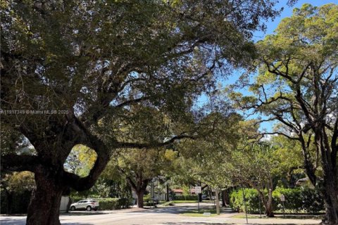 Снять в аренду кондоминиум в Корал-Гейблс, Флорида 2 спальни, 316.98м2, № 1973495 - фото 9