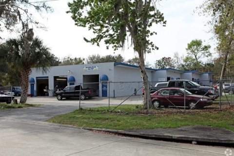 Immobilier commercial à vendre à Sanford, Floride: 1012.45 m2 № 2233891 - photo 3