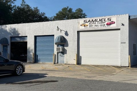 Immobilier commercial à vendre à Sanford, Floride: 1012.45 m2 № 2233891 - photo 4