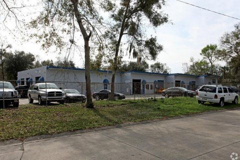 Immobilier commercial à vendre à Sanford, Floride: 1012.45 m2 № 2233891 - photo 2