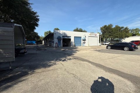 Immobilier commercial à vendre à Sanford, Floride: 1012.45 m2 № 2233891 - photo 10