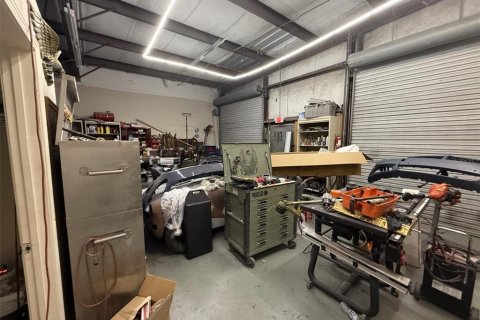 Immobilier commercial à vendre à Sanford, Floride: 1012.45 m2 № 2233891 - photo 9
