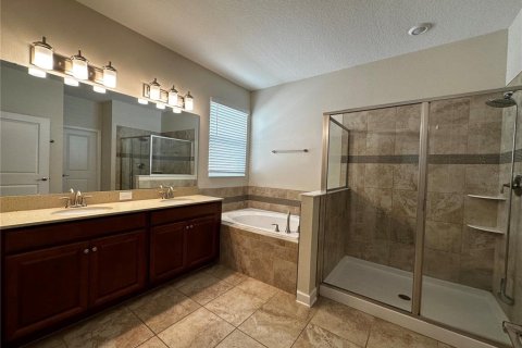 House in Orlando, Florida 4 bedrooms, 198.44 sq.m. № 1913978 - photo 11