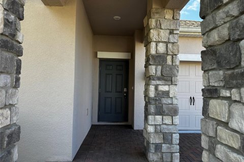 House in Orlando, Florida 4 bedrooms, 198.44 sq.m. № 1913978 - photo 3