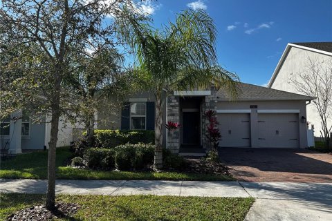 House in Orlando, Florida 4 bedrooms, 198.44 sq.m. № 1913978 - photo 1