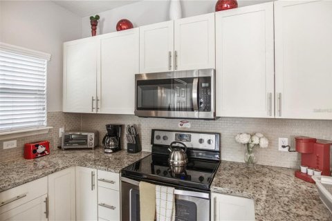 Adosado en venta en Kissimmee, Florida, 4 dormitorios, 157.38 m2 № 1827857 - foto 18
