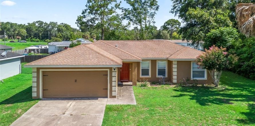 House in Summerfield, Florida 3 bedrooms, 120.4 sq.m. № 1837682