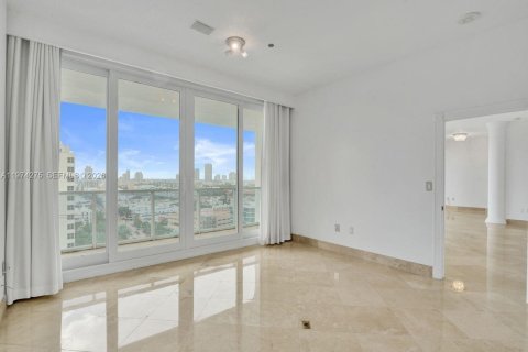 Condominio en venta en Miami Beach, Florida, 2 dormitorios, 138.42 m2 № 2035889 - foto 21