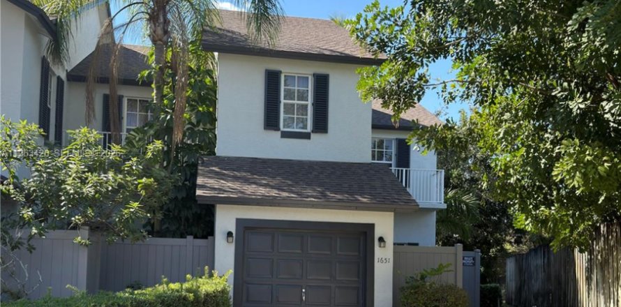 Adosado en Wellington, Florida 3 dormitorios, 153.29 m2 № 2025308