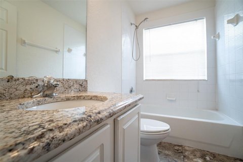 Adosado en alquiler en Orlando, Florida, 3 dormitorios, 201.13 m2 № 1880552 - foto 23