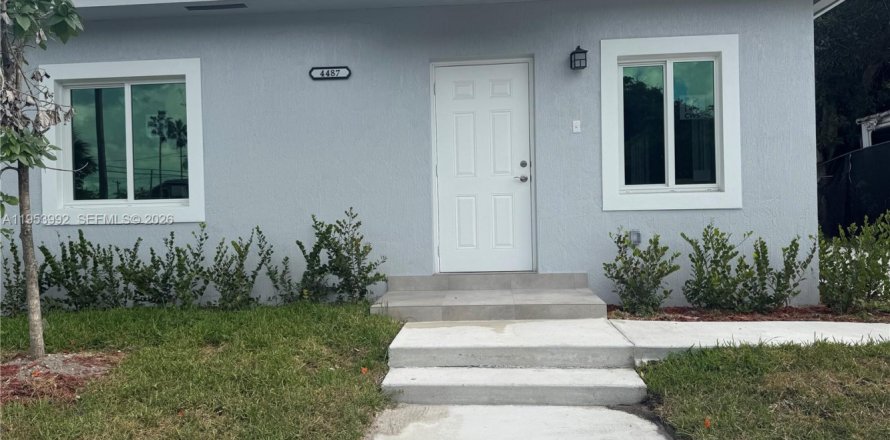 Villa ou maison à Miami, Floride 2 chambres № 2008071