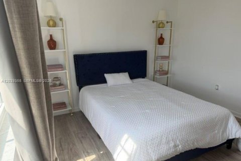Copropriété à louer à Fort Lauderdale, Floride: 3 chambres, 134.43 m2 № 2089507 - photo 14
