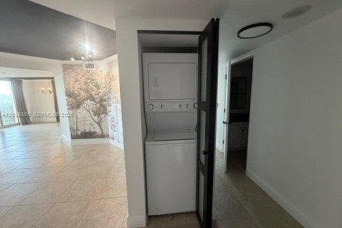 Copropriété à louer à Fort Lauderdale, Floride: 3 chambres, 134.43 m2 № 2089507 - photo 9