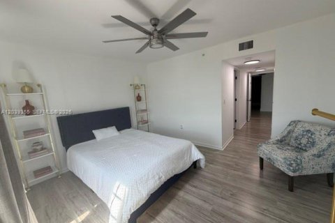 Copropriété à louer à Fort Lauderdale, Floride: 3 chambres, 134.43 m2 № 2089507 - photo 16