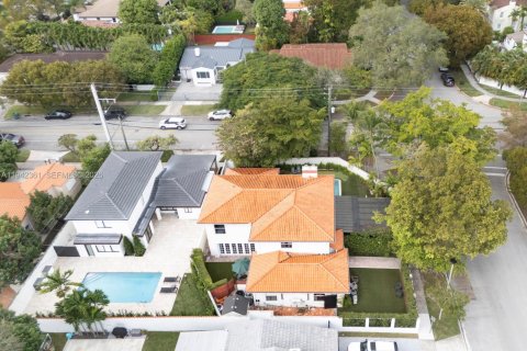 Villa ou maison à vendre à Miami, Floride: 5 chambres, 374.67 m2 № 2004769 - photo 30
