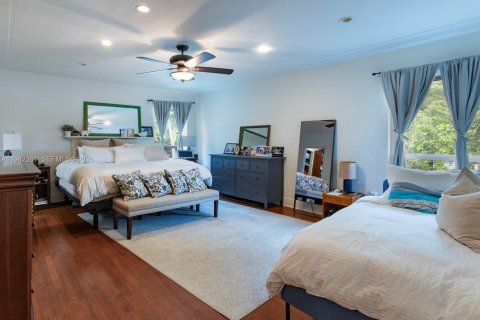 Villa ou maison à vendre à Miami, Floride: 5 chambres, 374.67 m2 № 2004769 - photo 22