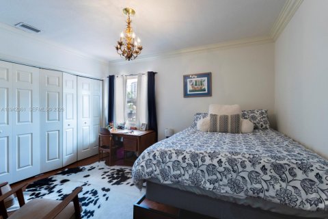 Villa ou maison à vendre à Miami, Floride: 5 chambres, 374.67 m2 № 2004769 - photo 24