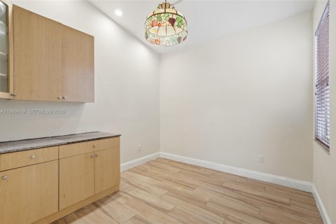 House in Boynton Beach, Florida 3 bedrooms, 220.83 sq.m. № 2057452 - photo 23