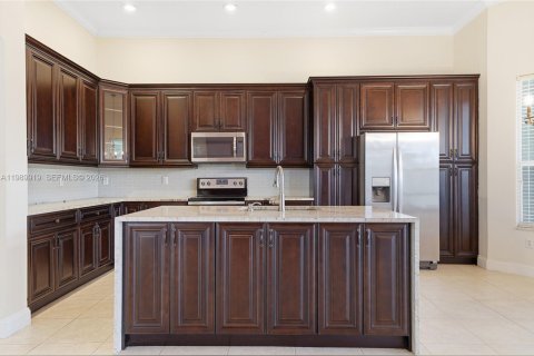 House in Boynton Beach, Florida 3 bedrooms, 220.83 sq.m. № 2057452 - photo 7