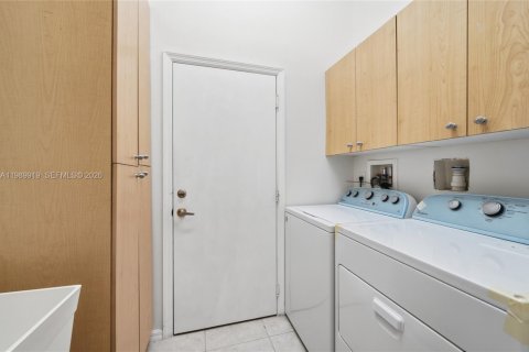 House in Boynton Beach, Florida 3 bedrooms, 220.83 sq.m. № 2057452 - photo 26