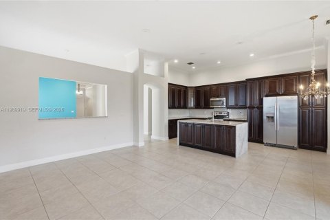 House in Boynton Beach, Florida 3 bedrooms, 220.83 sq.m. № 2057452 - photo 14