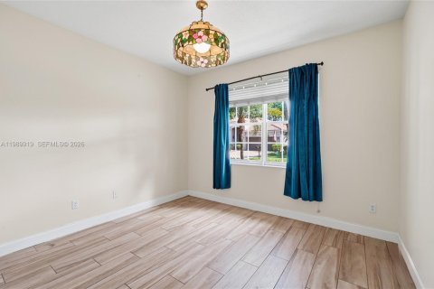 House in Boynton Beach, Florida 3 bedrooms, 220.83 sq.m. № 2057452 - photo 18