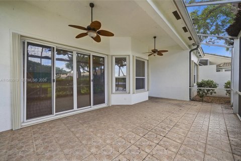 House in Boynton Beach, Florida 3 bedrooms, 220.83 sq.m. № 2057452 - photo 29