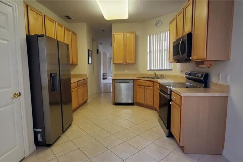 House in Kissimmee, Florida 2 bedrooms, 140 sq.m. № 1448033 - photo 12