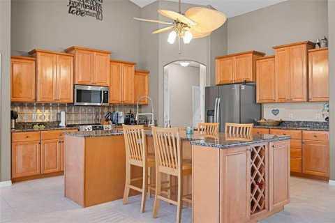 House in Merrit Island, Florida 4 bedrooms, 250.93 sq.m. № 1894114 - photo 3