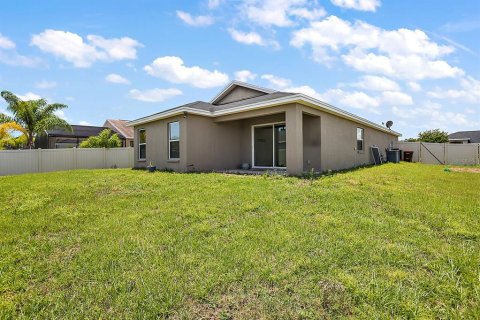 House in Haines City, Florida 3 bedrooms, 129.13 sq.m. № 1805658 - photo 5