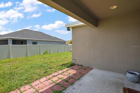 House in Haines City, Florida 3 bedrooms, 129.13 sq.m. № 1805658 - photo 3