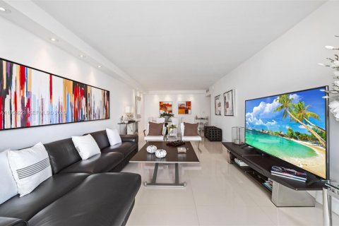 Condominio en venta en Sunny Isles Beach, Florida, 2 dormitorios, 141.68 m2 № 2029046 - foto 6