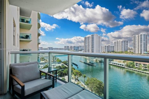 Condominio en venta en Sunny Isles Beach, Florida, 2 dormitorios, 141.68 m2 № 2029046 - foto 22