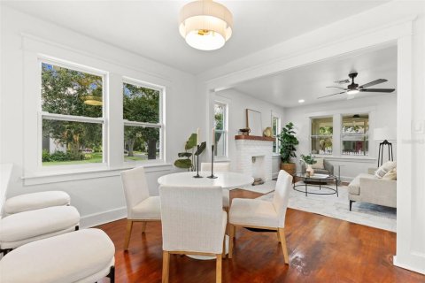 House in Saint Petersburg, Florida 2 bedrooms, 99.31 sq.m. № 1894176 - photo 14