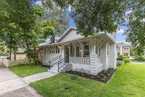 House in Saint Petersburg, Florida 2 bedrooms, 99.31 sq.m. № 1894176 - photo 2